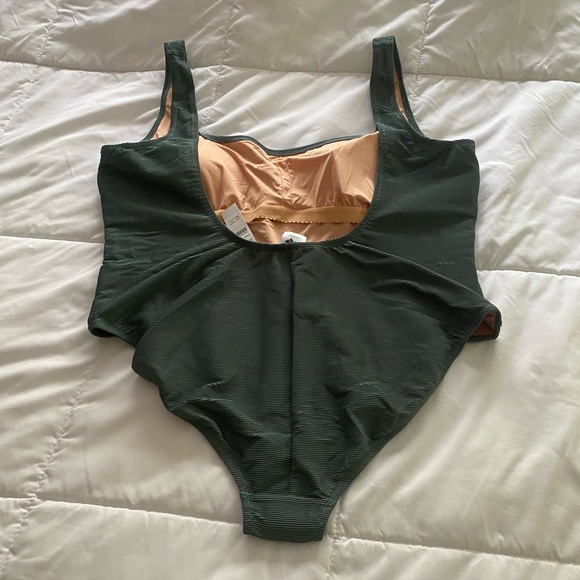 NWT J.Crew high leg low back one pice size 22 (3x) - Picture 2 of 8